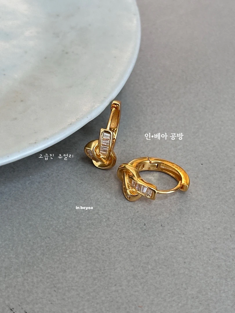 925银合成锆石耳饰 打结耳扣 通体银 金色10mm 25330