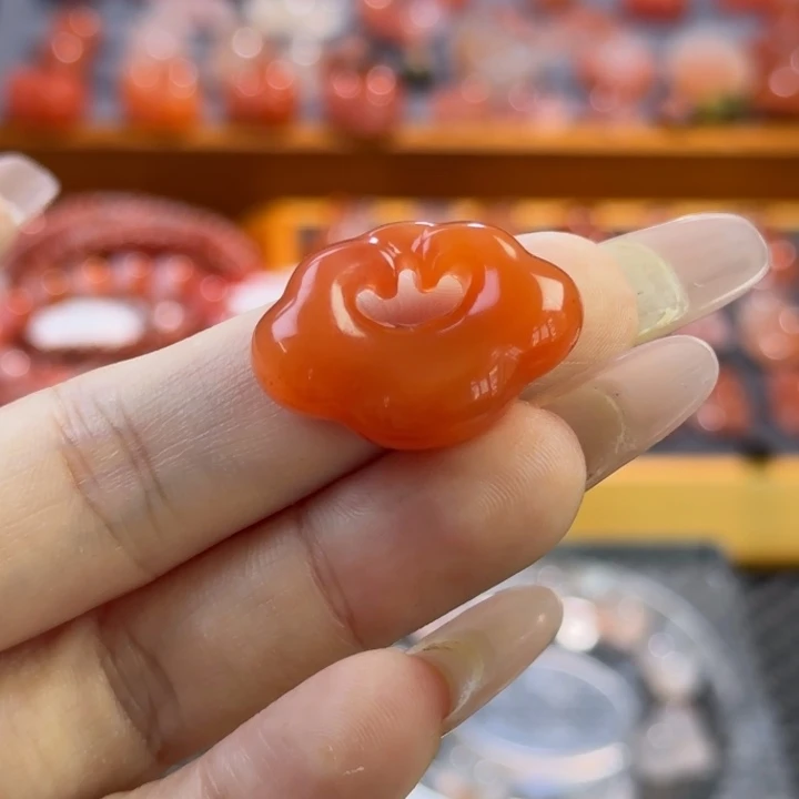 南红玛瑙未镶嵌珠宝半成品平安锁