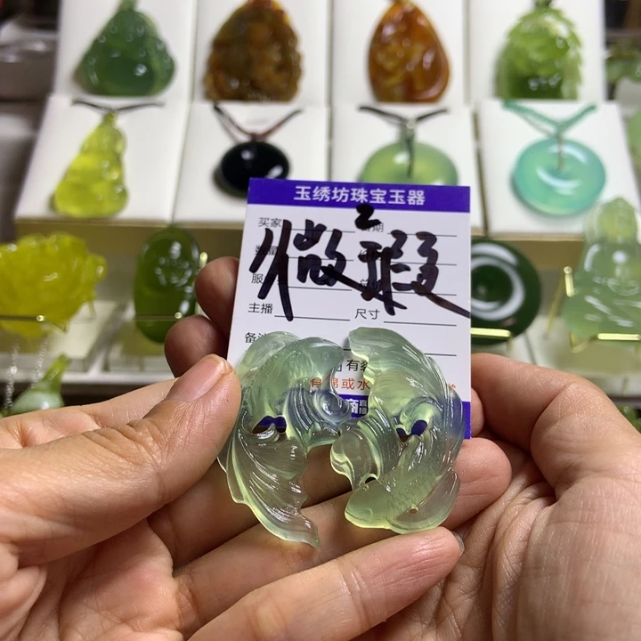 【闪购商品】蛇纹石玉未镶嵌颈饰琳****选