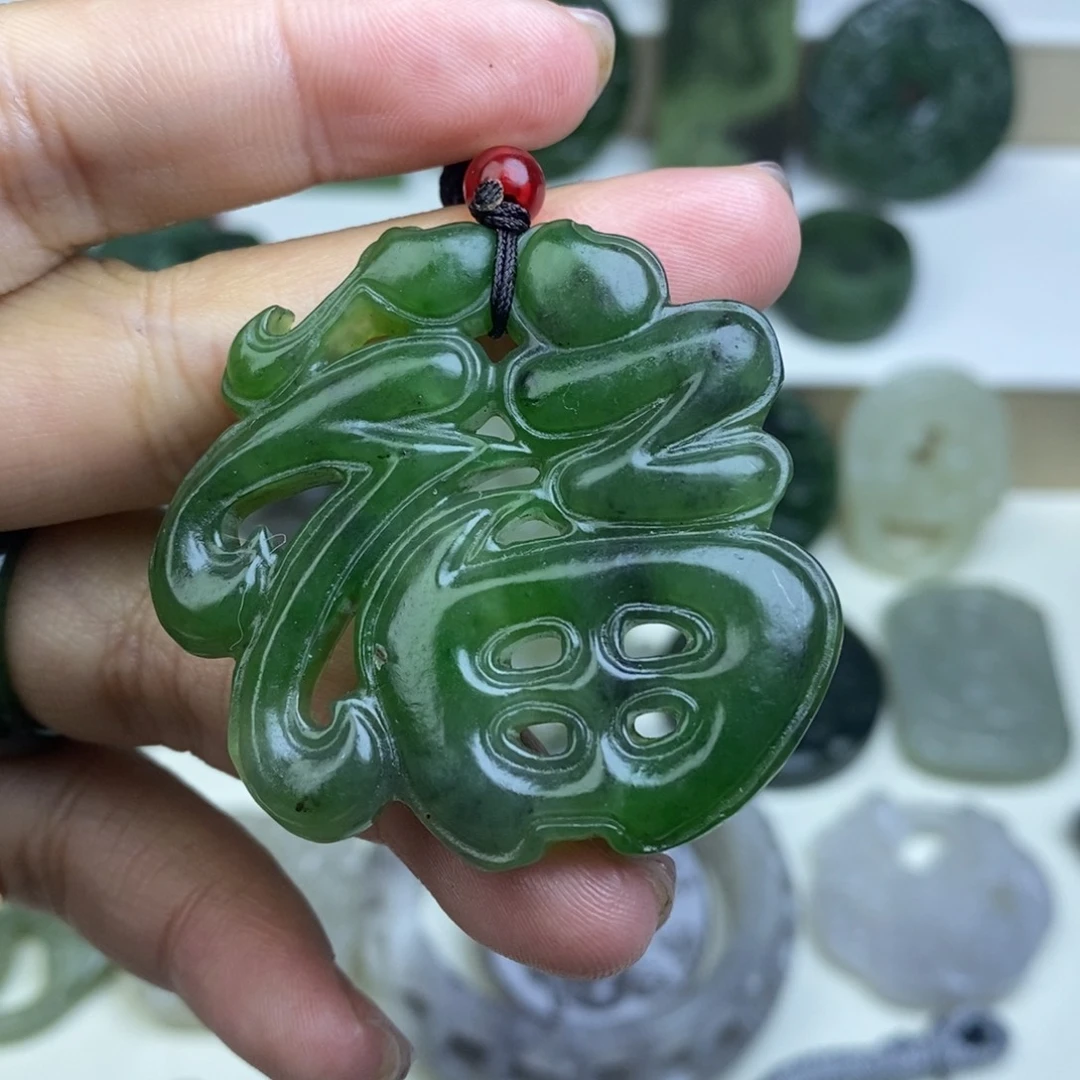 和田玉吊坠未镶嵌