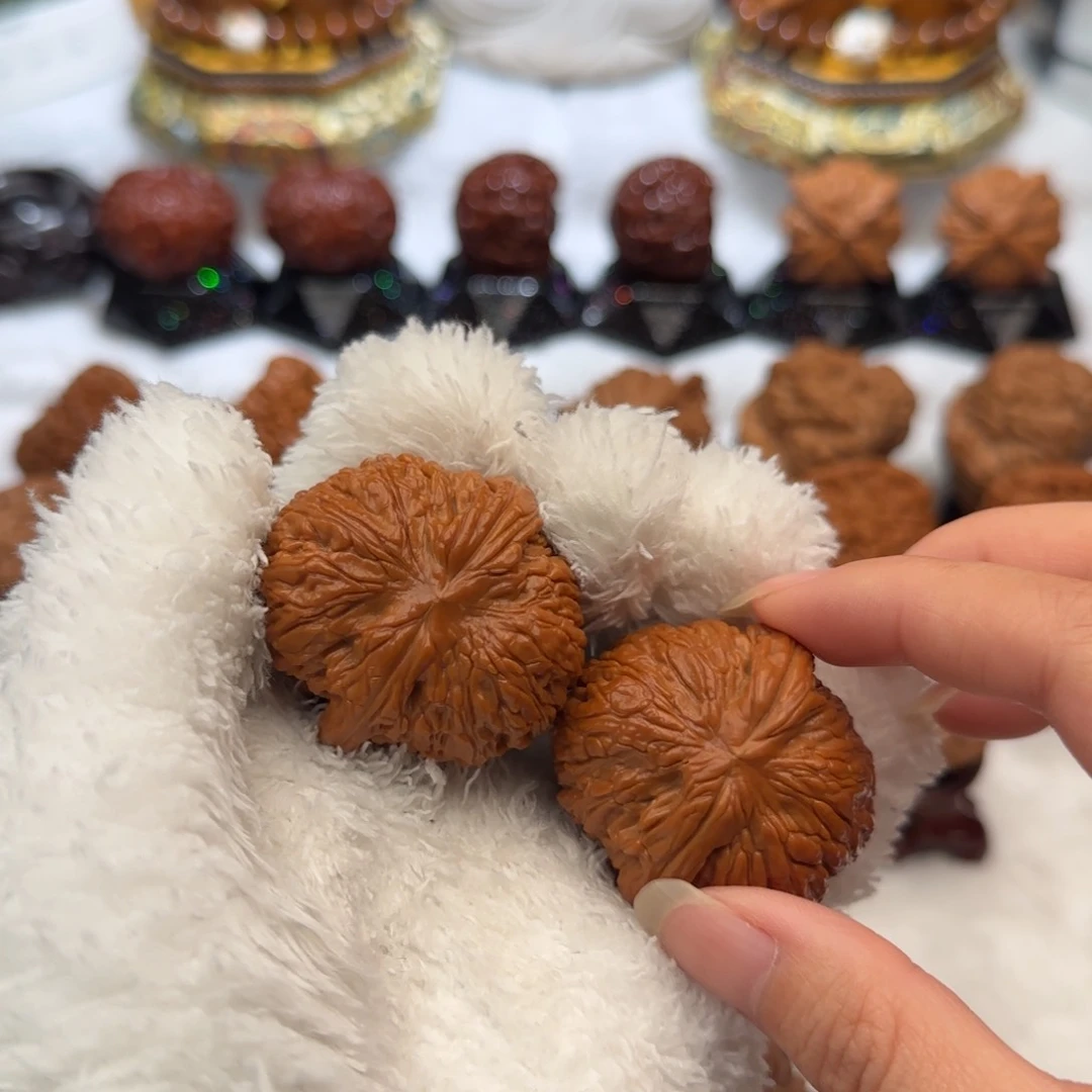 吊坠文玩核桃40玉尊