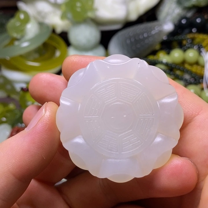 未镶嵌岫玉岫玉颈饰