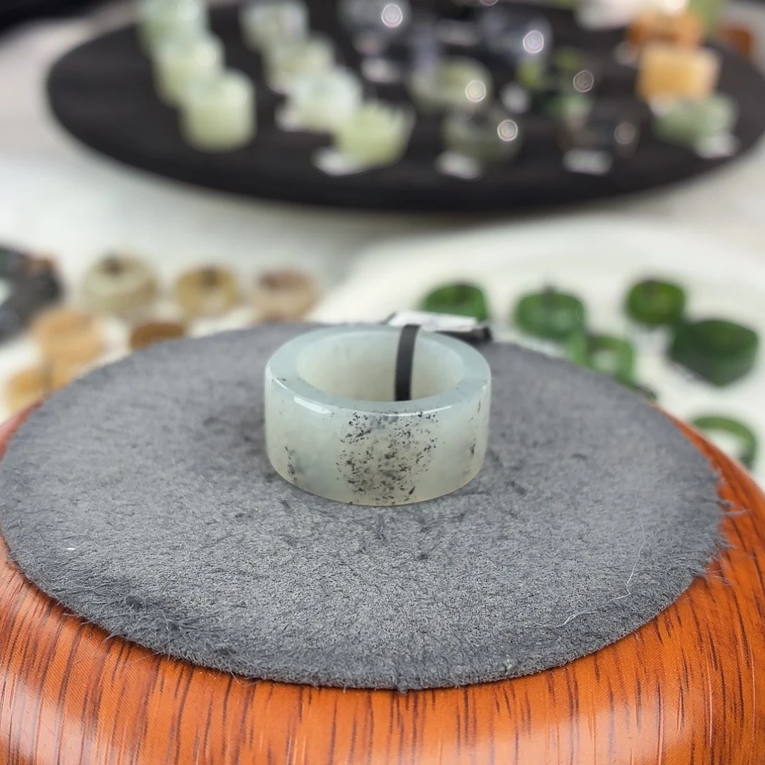 和田玉未镶嵌戒指b13电摩青花直切17.5不退换