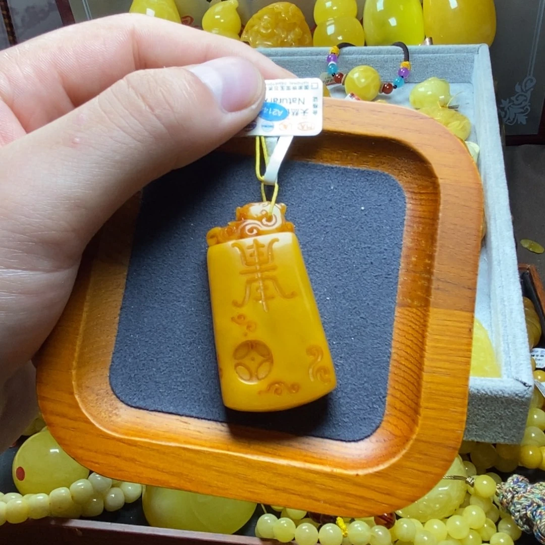 裸石琥珀未镶嵌蜜蜡