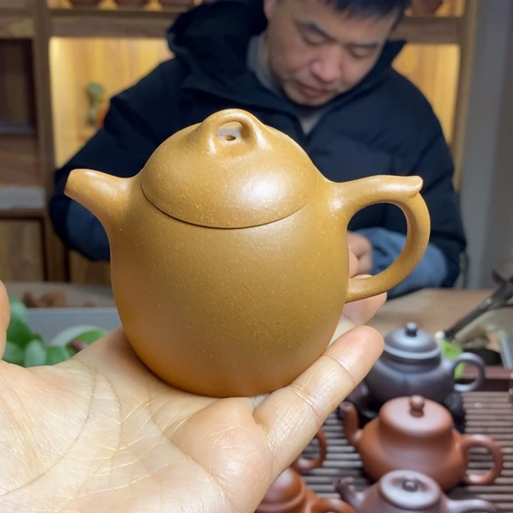 紫砂茶壶豪*半手，秦权，黄金段