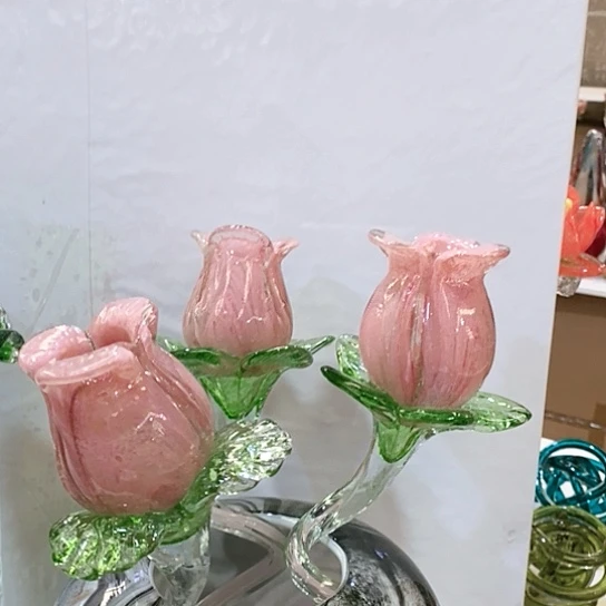 琉璃花瓶高45宽8厘米