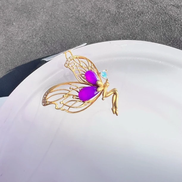 【推荐】18k金镶嵌荧光紫舒俱来吊坠/S44064
