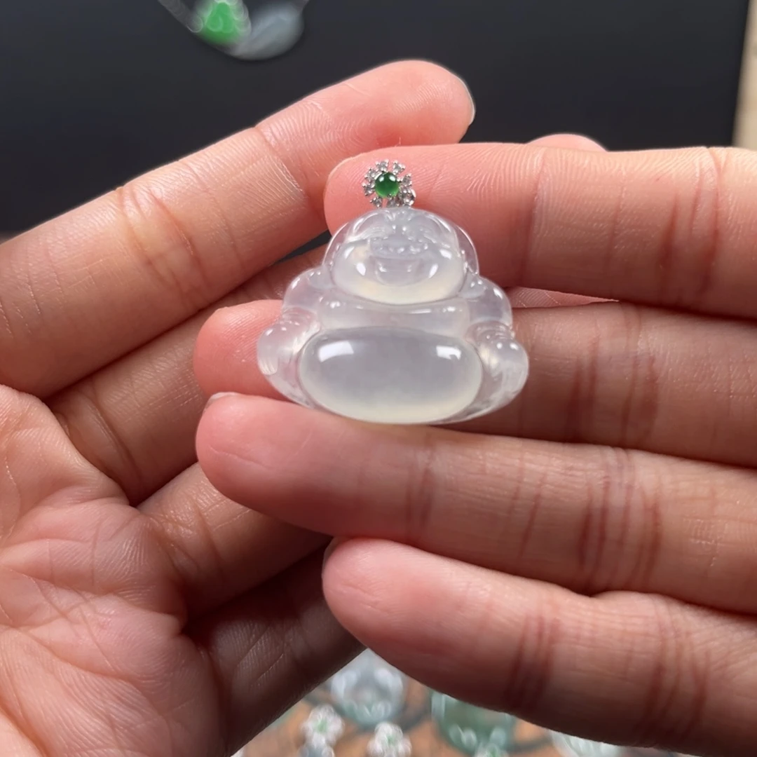 颈饰18K金镶嵌翡翠佛公