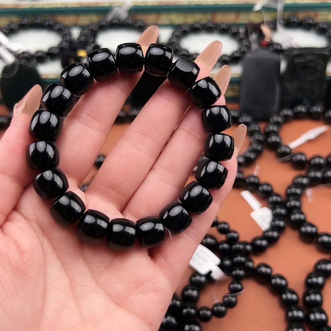 溜***达和田玉未镶嵌手串