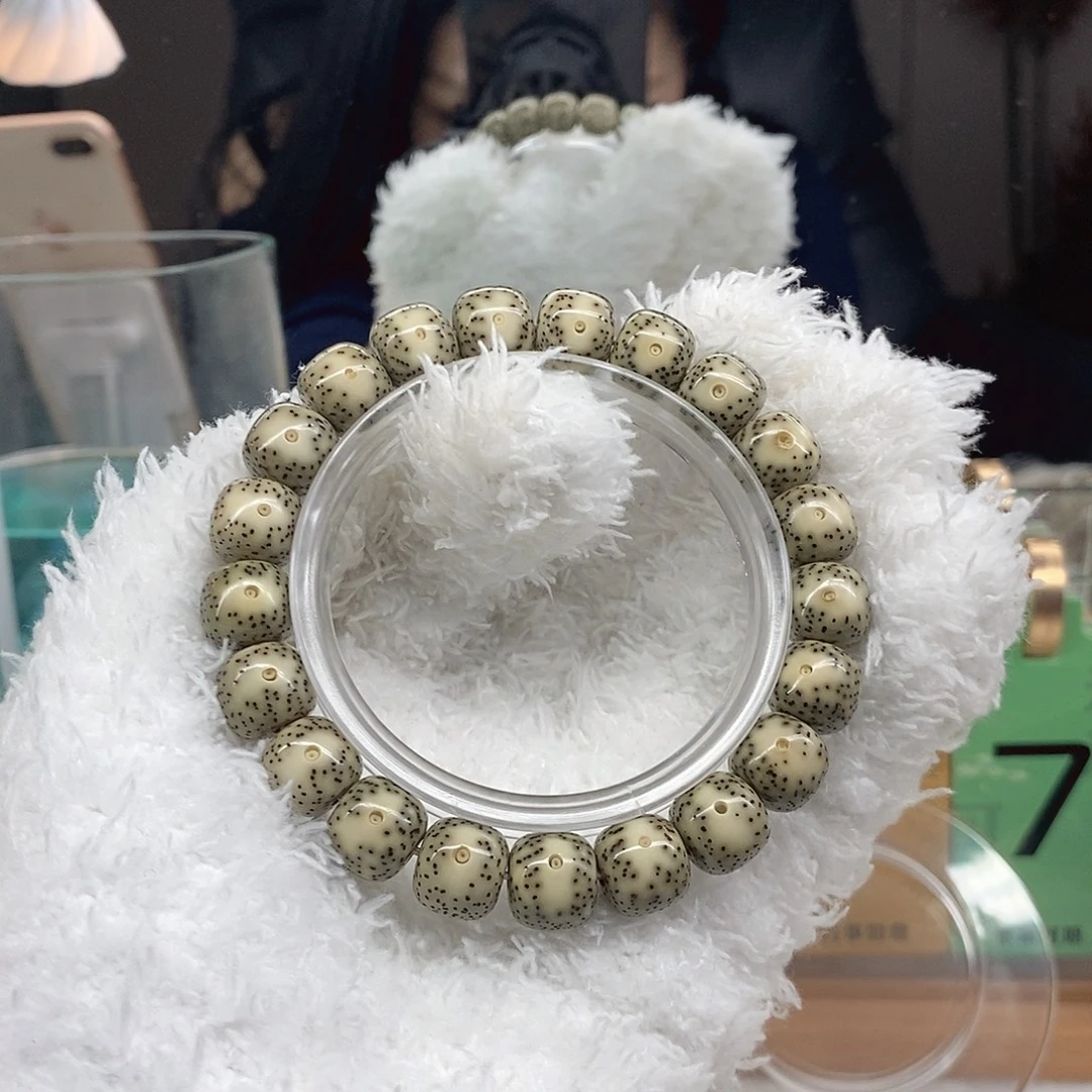 手串星月菩提29.绿包白横纹一线天11x10