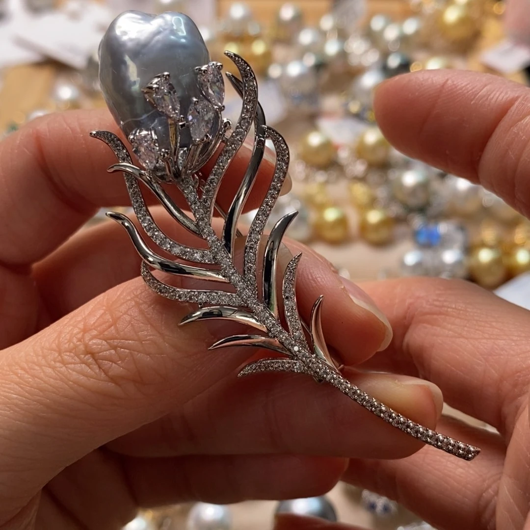 海水珍珠胸饰合金