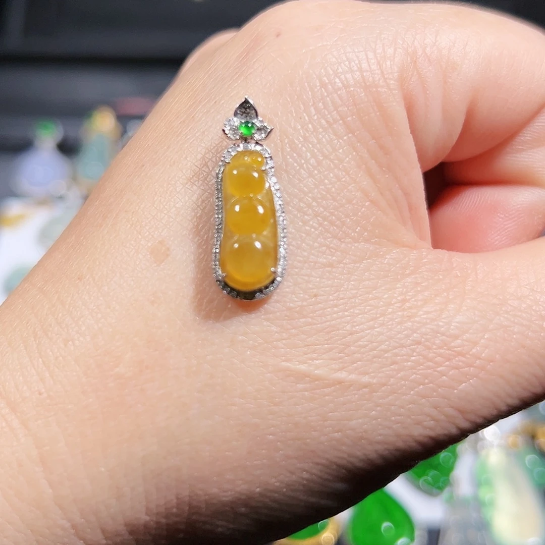 翡翠吊坠(不含链)18K金镶嵌