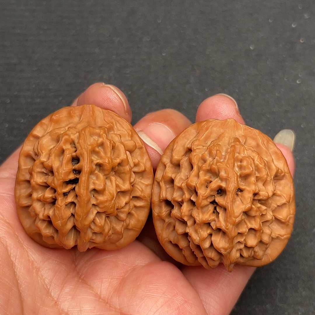 把件桃核37.5×38.5全品头茬秦闷狮子头A452