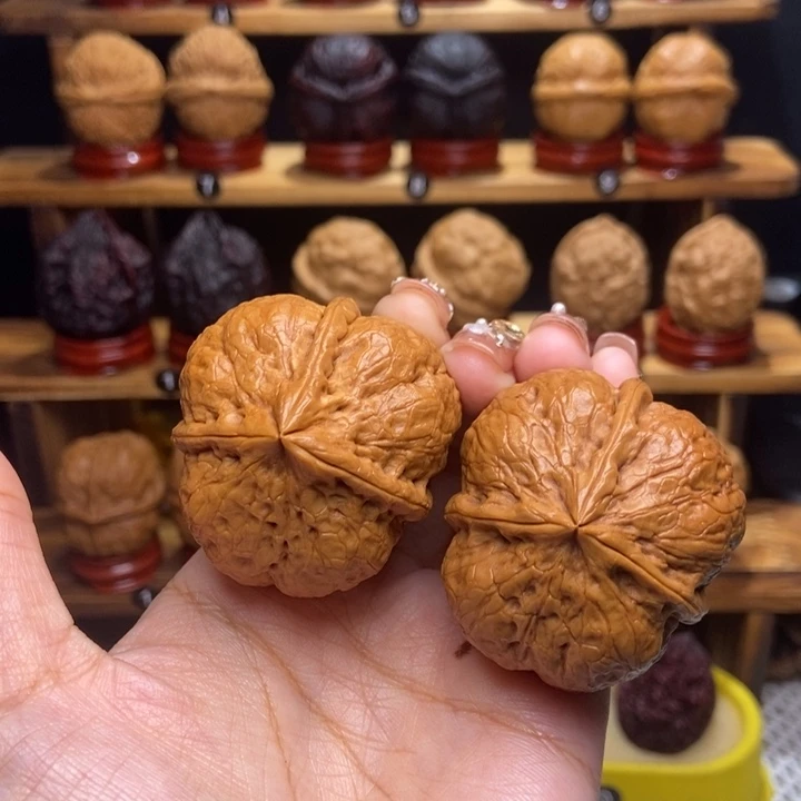 文玩核桃吊坠?***］老八一99