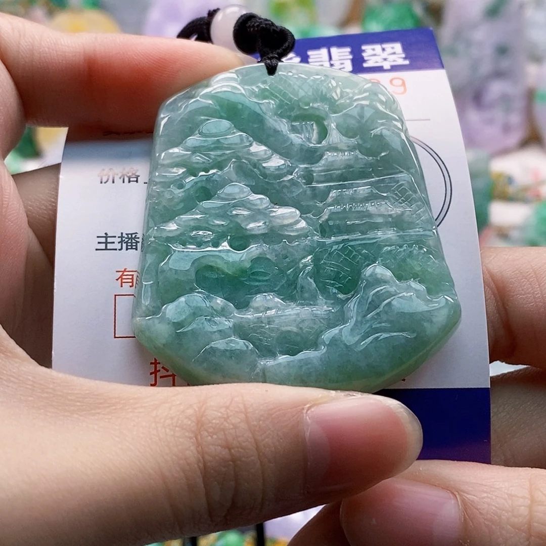 吊坠(不含链)未镶嵌翡翠