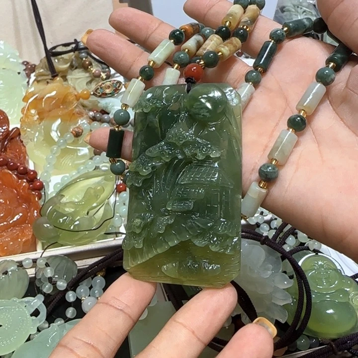 蛇纹石玉未镶嵌吊坠