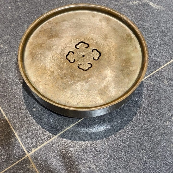 十***口茶室中一座楼内两铜壶承