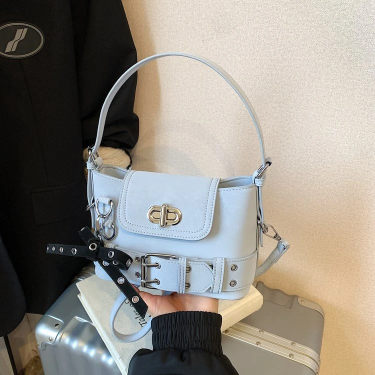 超火甜酷辣妹机车风腋下包小众设计女包2025年新款时尚潮流单肩包