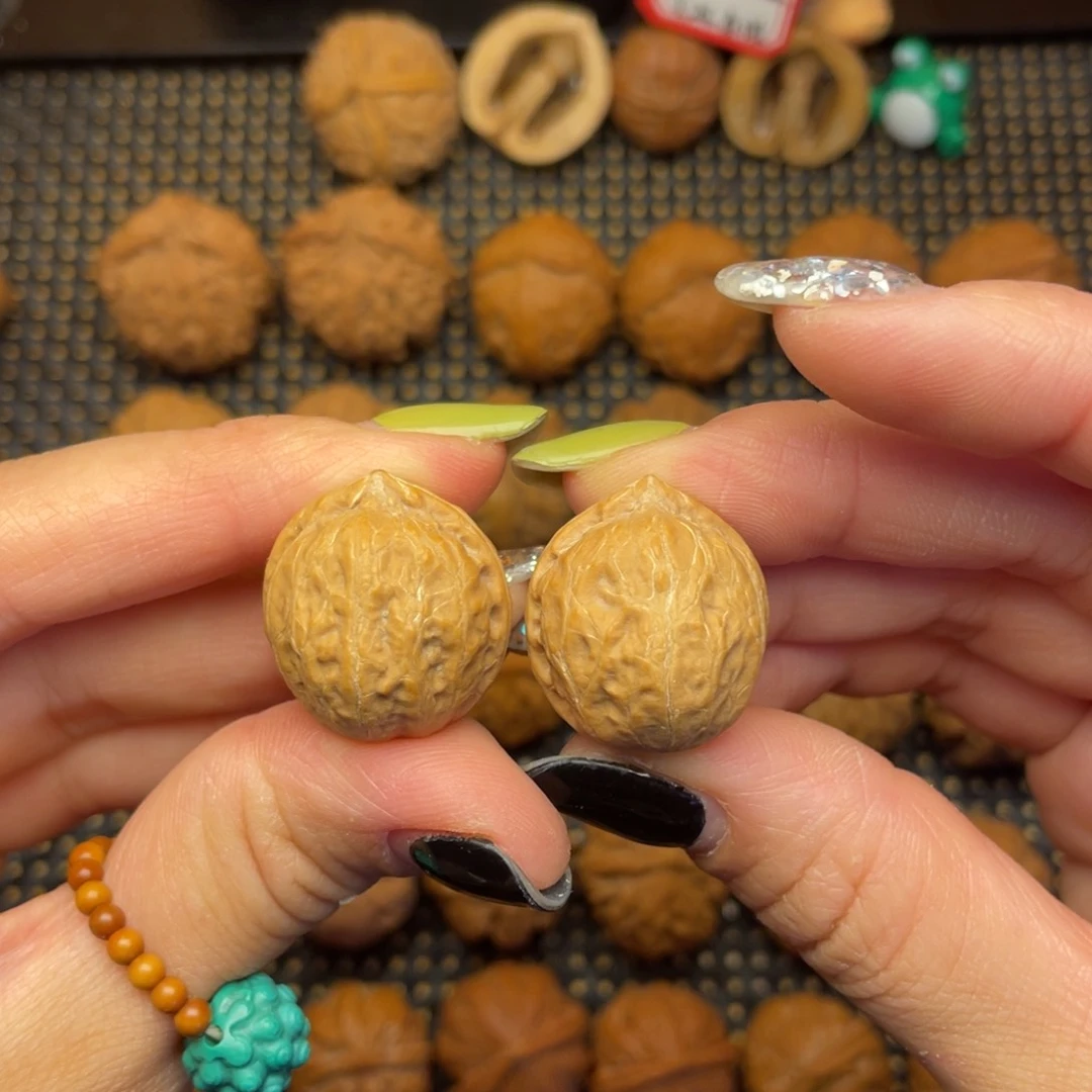 文玩核桃吊坠22尺全品瓷娃娃0002