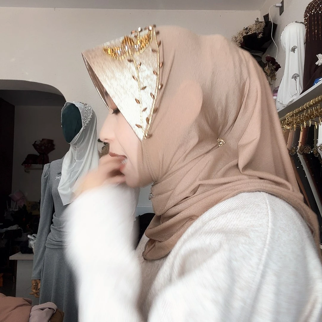 三醋酯纤维香斌色