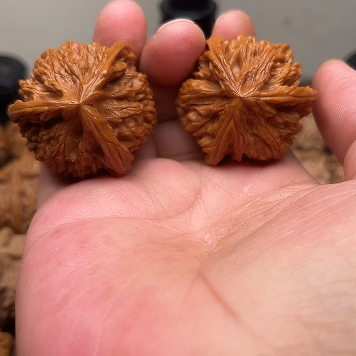 文玩核桃吊坠你们都在