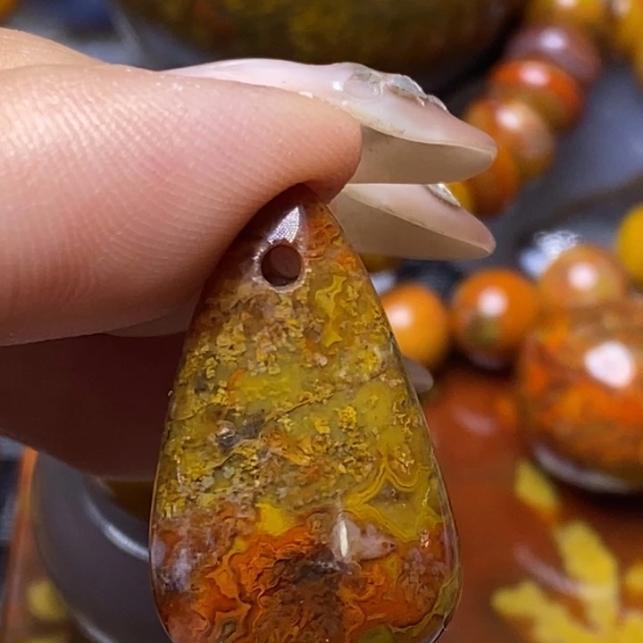 玛瑙/玉髓颈饰未镶嵌