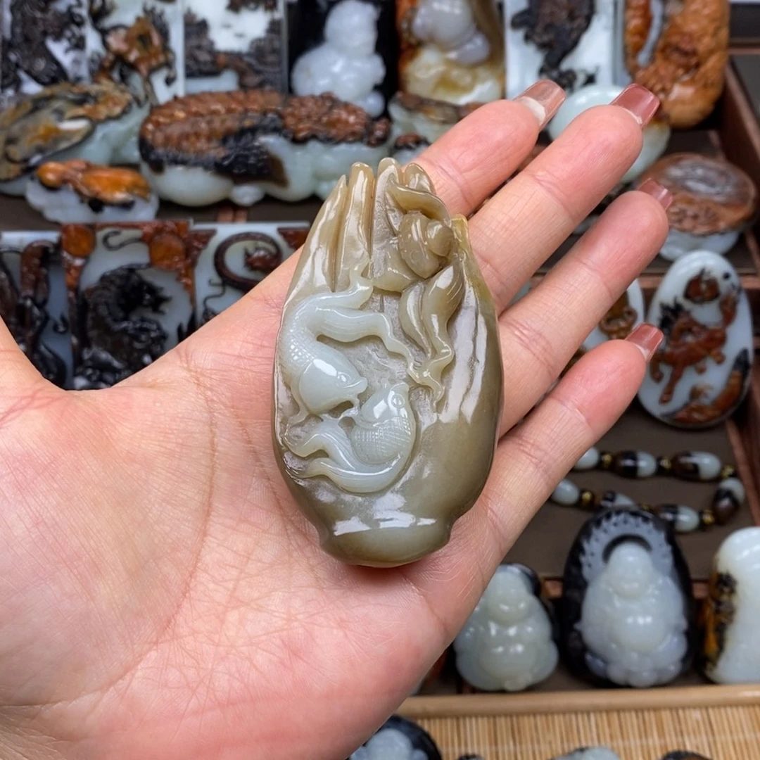 颈饰未镶嵌和田玉