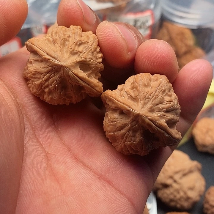 文玩核桃把件靠山王