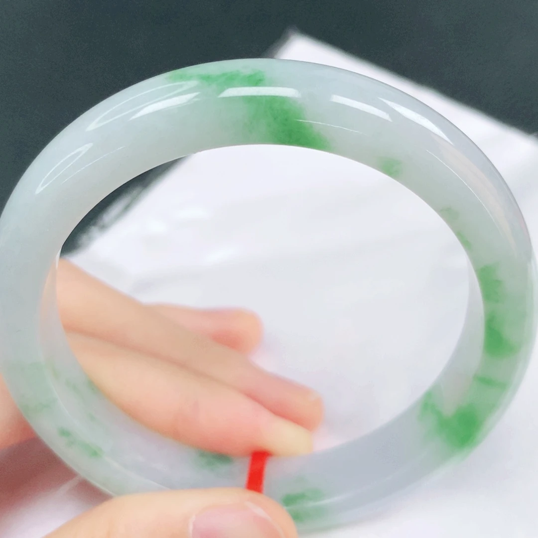 翡翠未镶嵌手镯56圈口