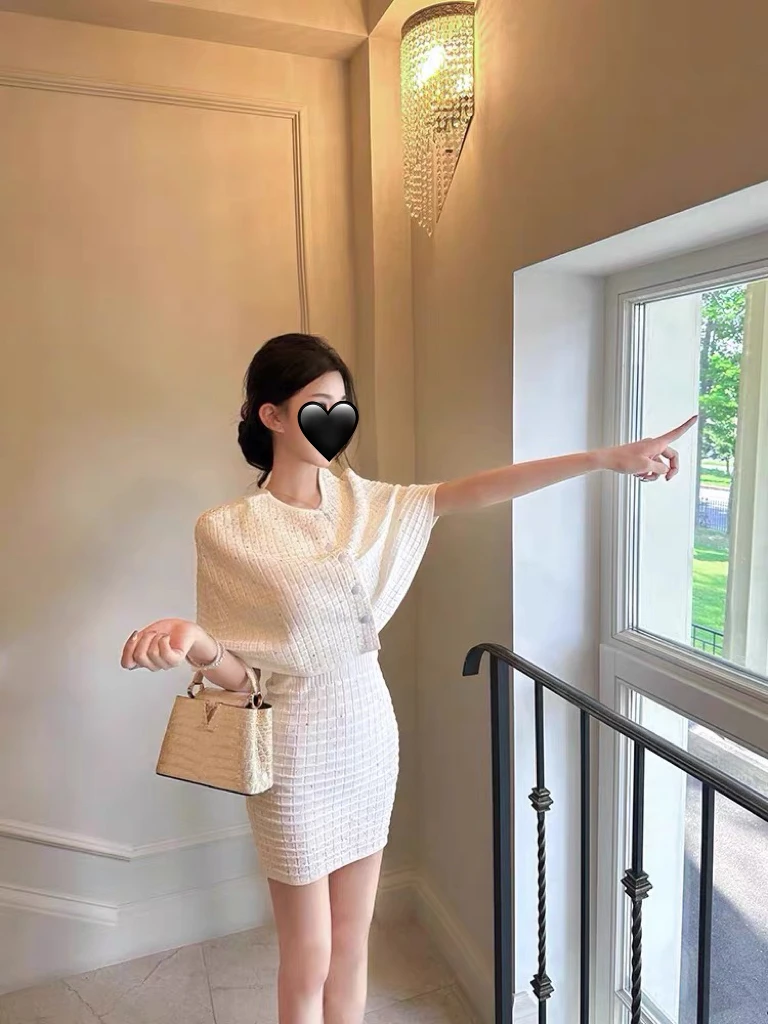 针织烫钻斗篷外套披肩小香风气质洋气无袖背心连衣裙两件套套装