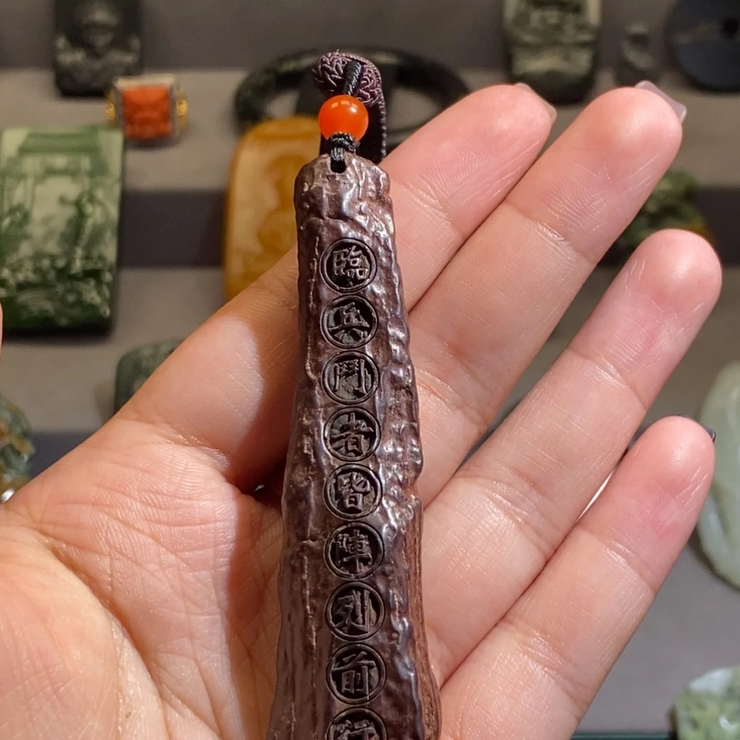 木变石未镶嵌颈饰