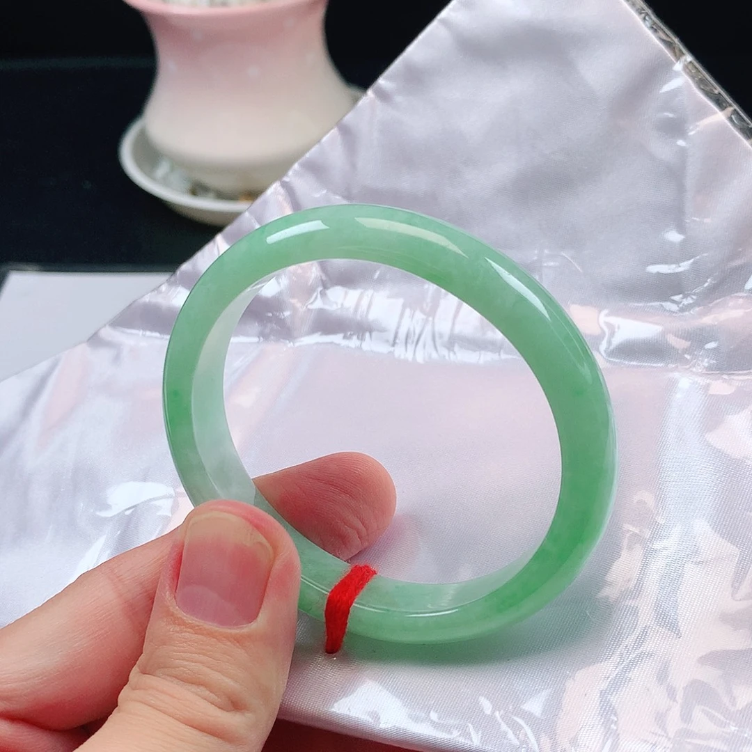 翡翠未镶嵌手镯1531