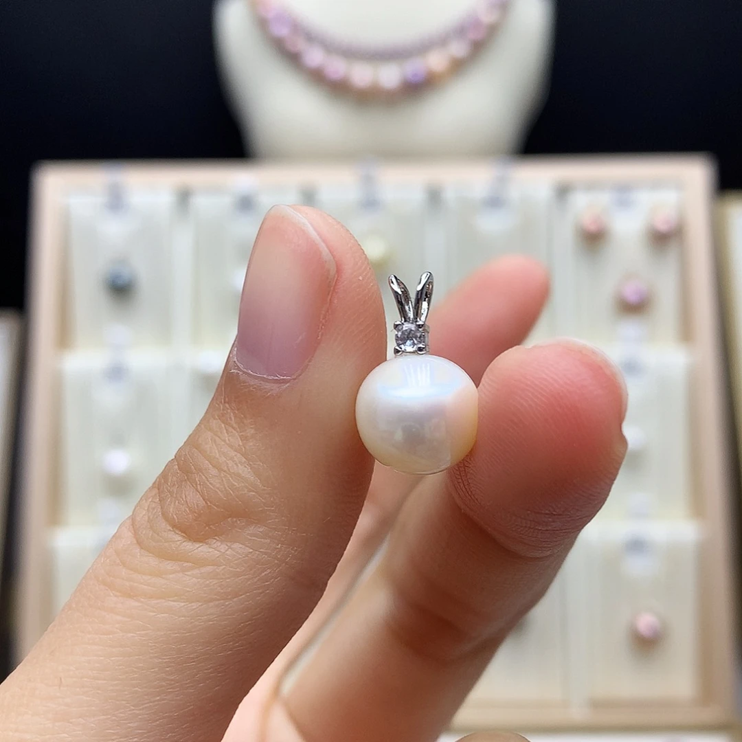 淡水珍珠颈饰合金