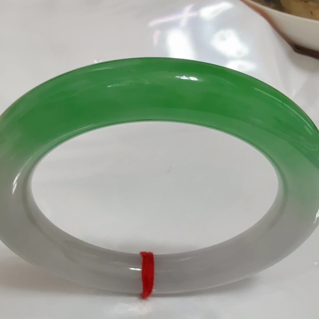 翡翠手镯未镶嵌450万分笔100万手镯