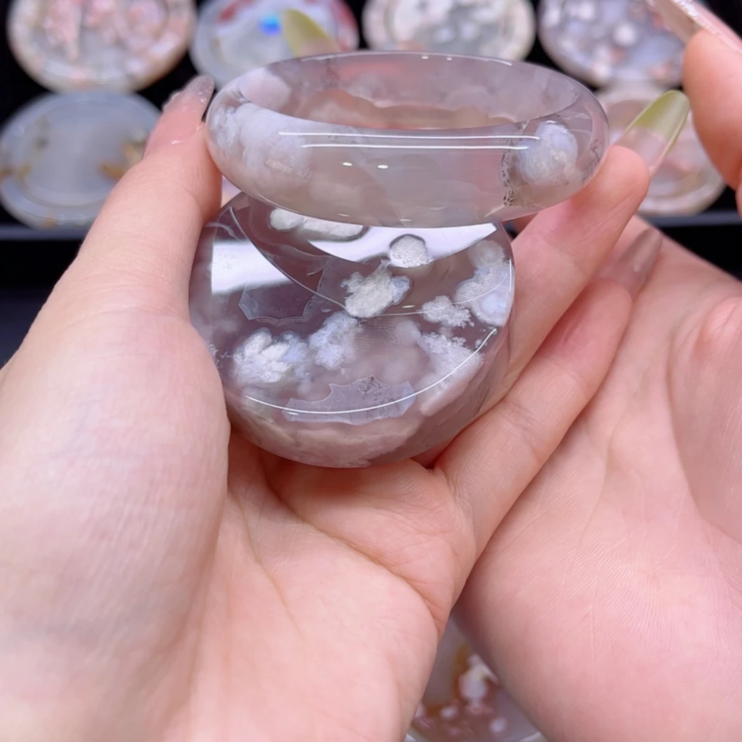 玛瑙/玉髓手镯未镶嵌55