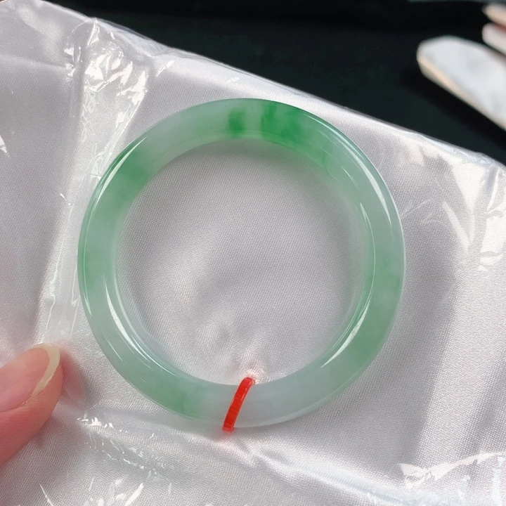 未镶嵌手镯翡翠213