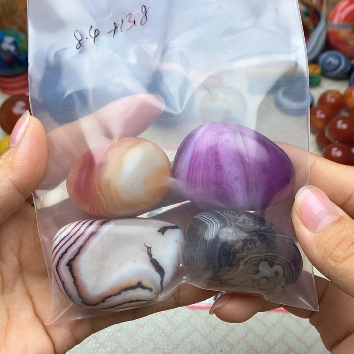 平***淡玛瑙/玉髓未镶嵌颈饰