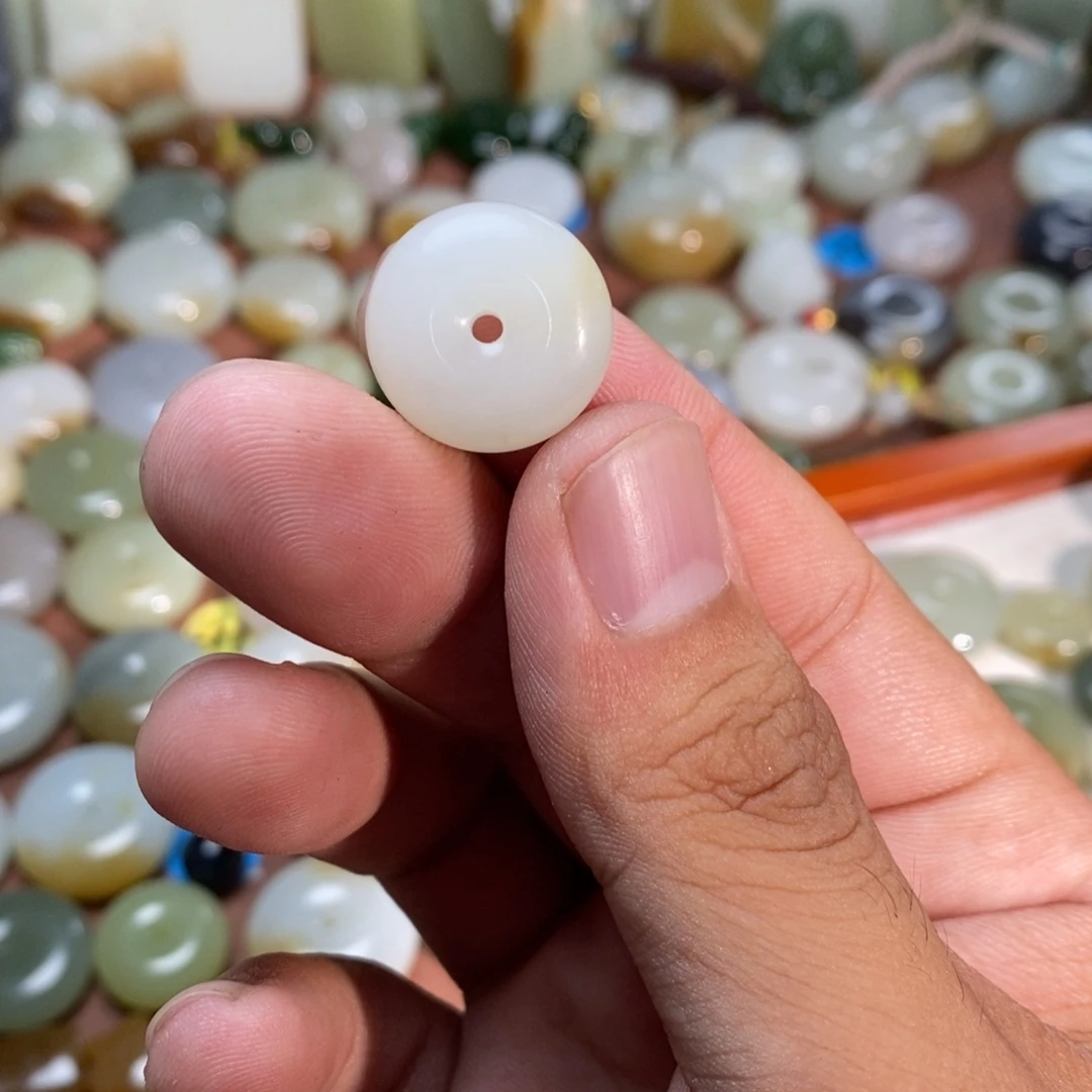夏***呀和田玉未镶嵌吊坠(不含链)