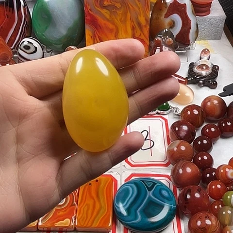 玛瑙/玉髓耳环未镶嵌