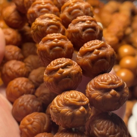 手串猴头核桃依**行舞台