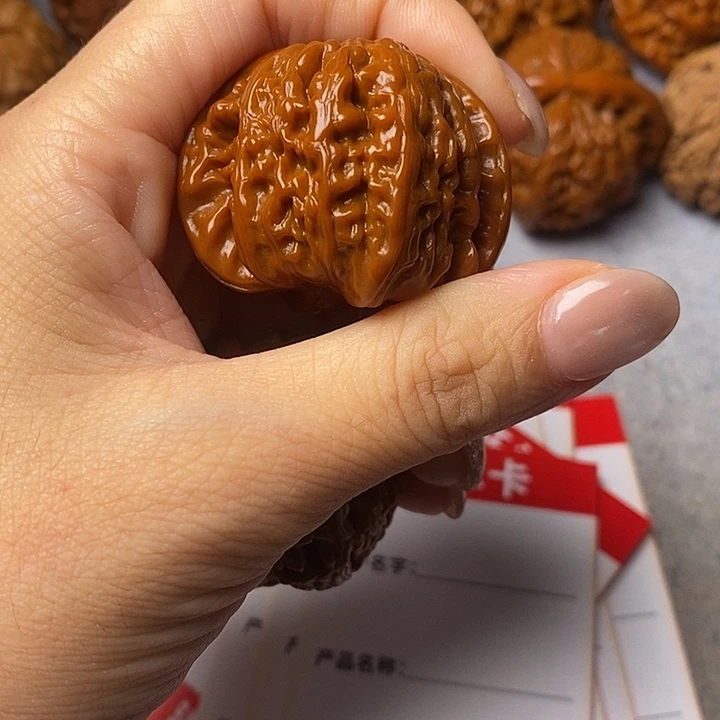 把件文玩核桃白狮