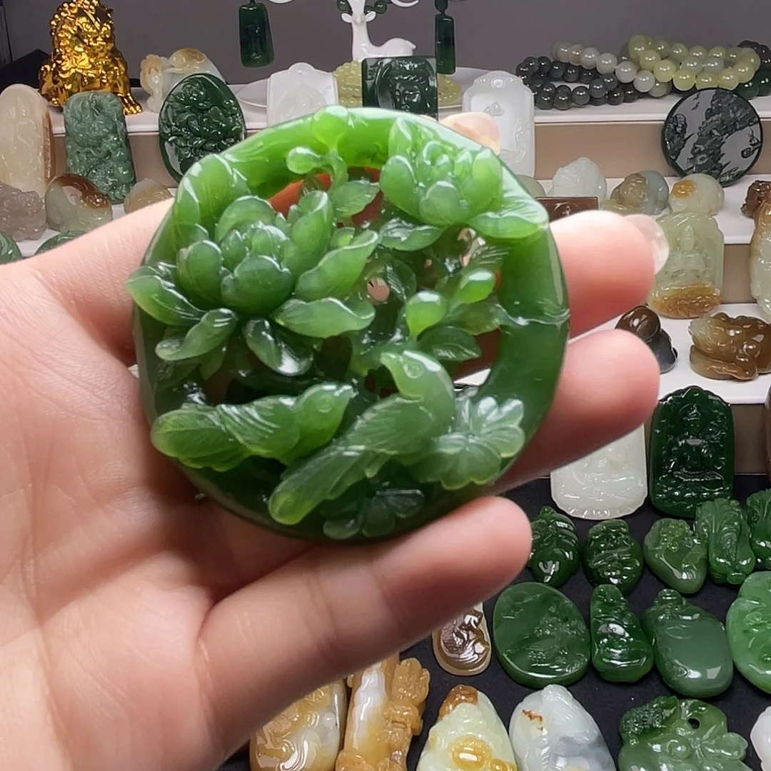 和田玉未镶嵌项链