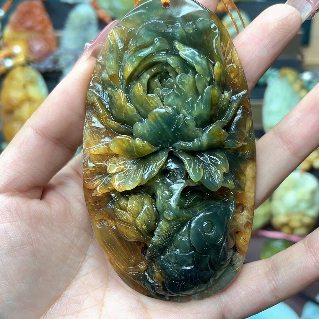 蛇纹石玉颈饰未镶嵌大**麻