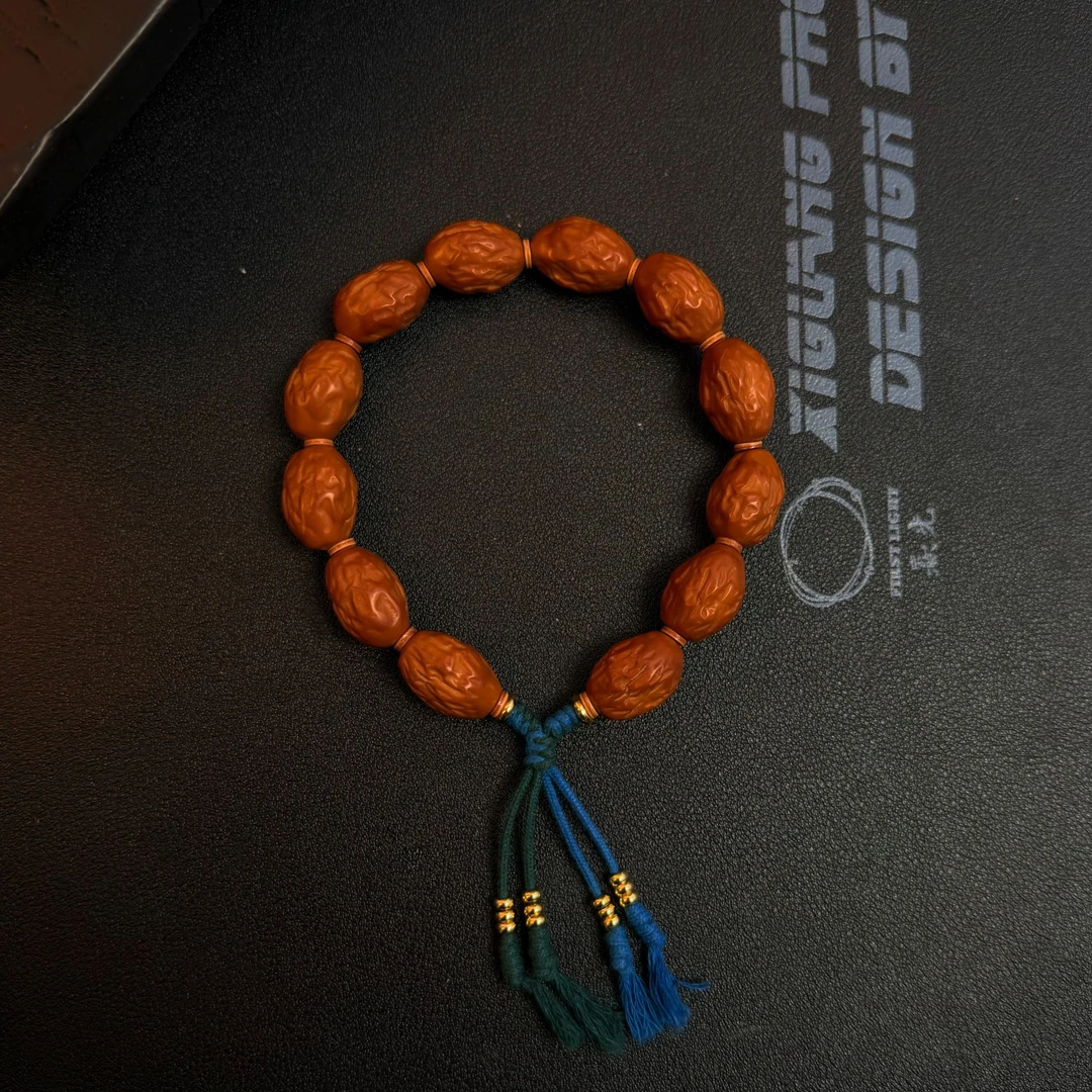 【小枣】橄榄核雕刻