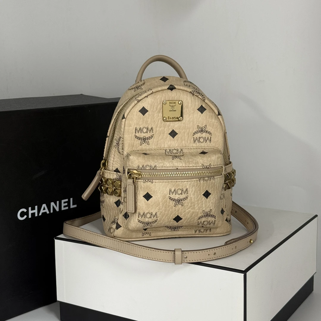 95新 MCM 米色满印超mini双肩包