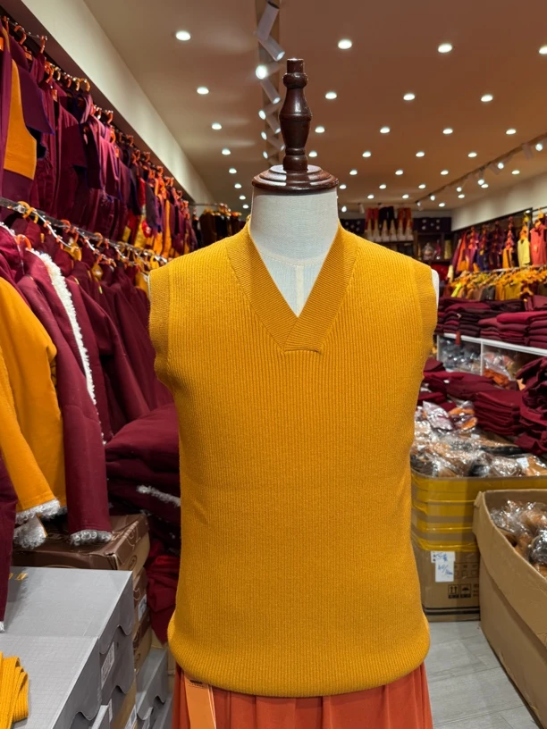 喇嘛僧服，条纹马甲经典百搭