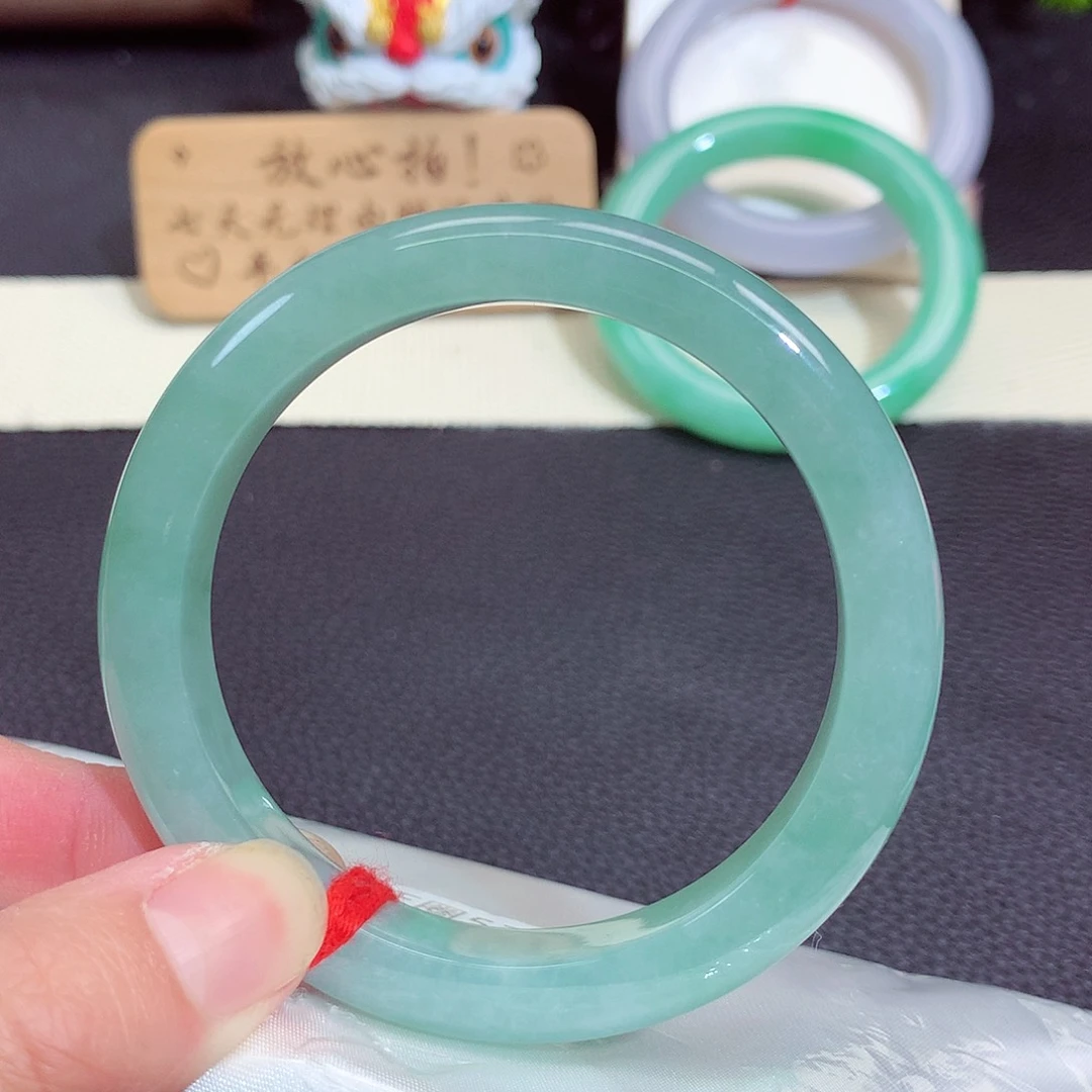 翡翠未镶嵌手镯370