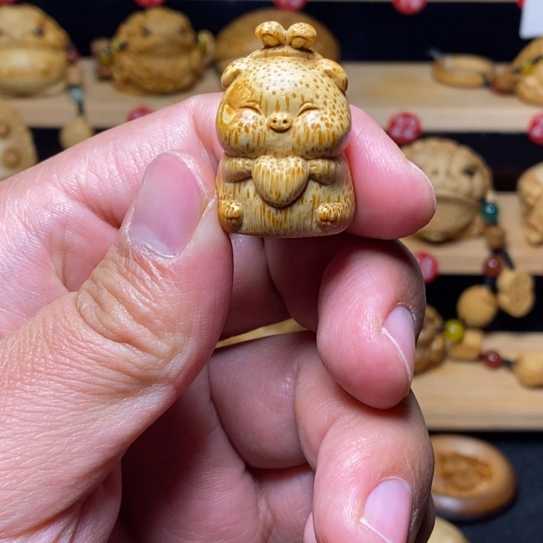 一***੭竹竹根雕小猪猪手把件