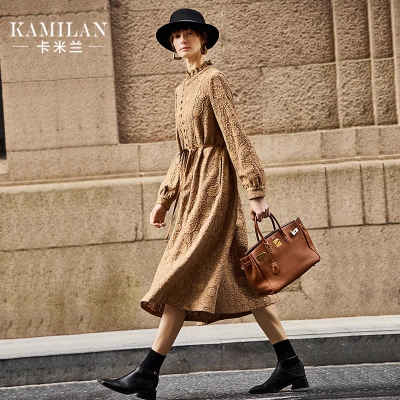 卡米兰法式复古高腰蕾丝钩花植绒连衣裙女2025秋新款中长款衬衫裙