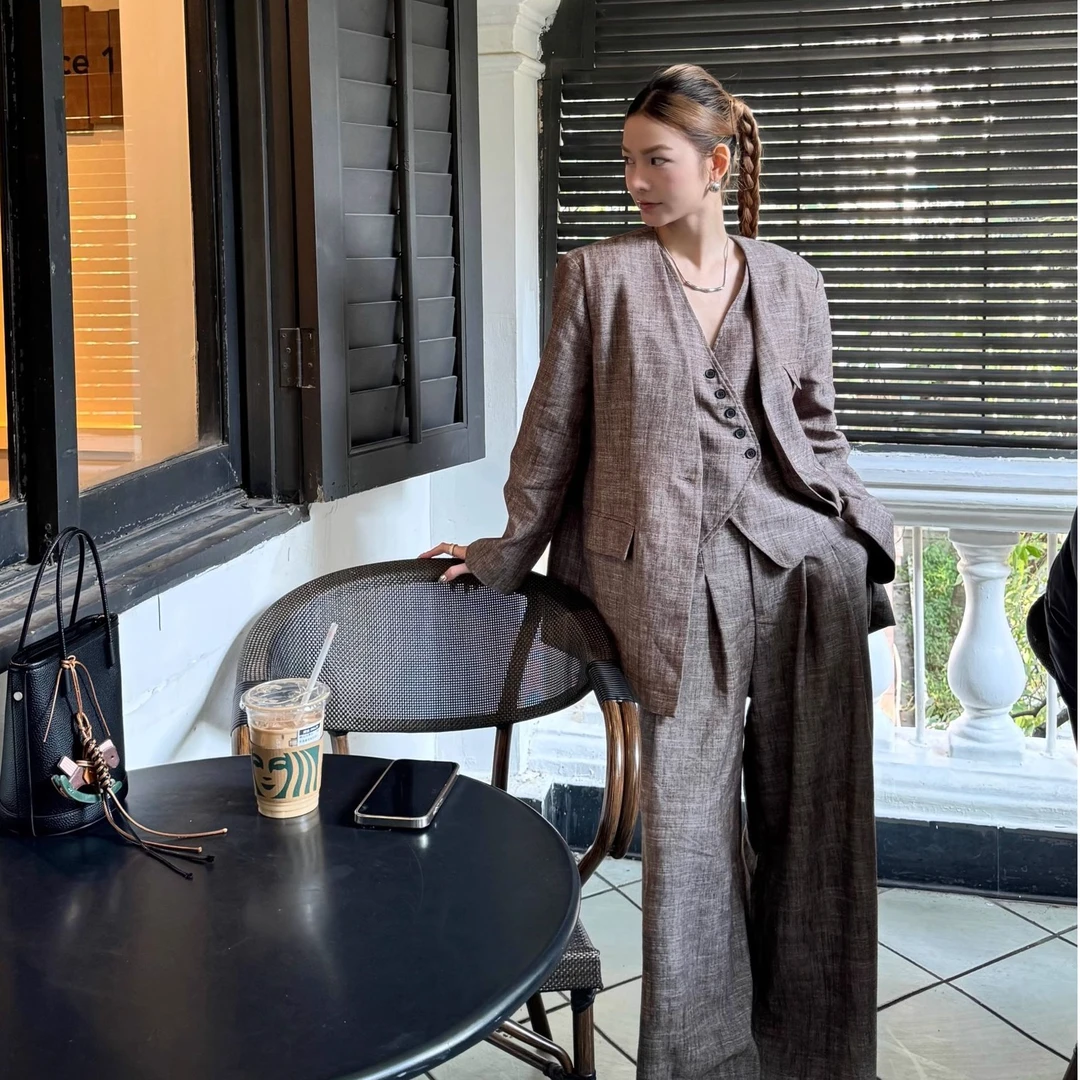 老钱风松弛感设计感气质西装套装修身双排扣西服马甲阔腿裤三件套